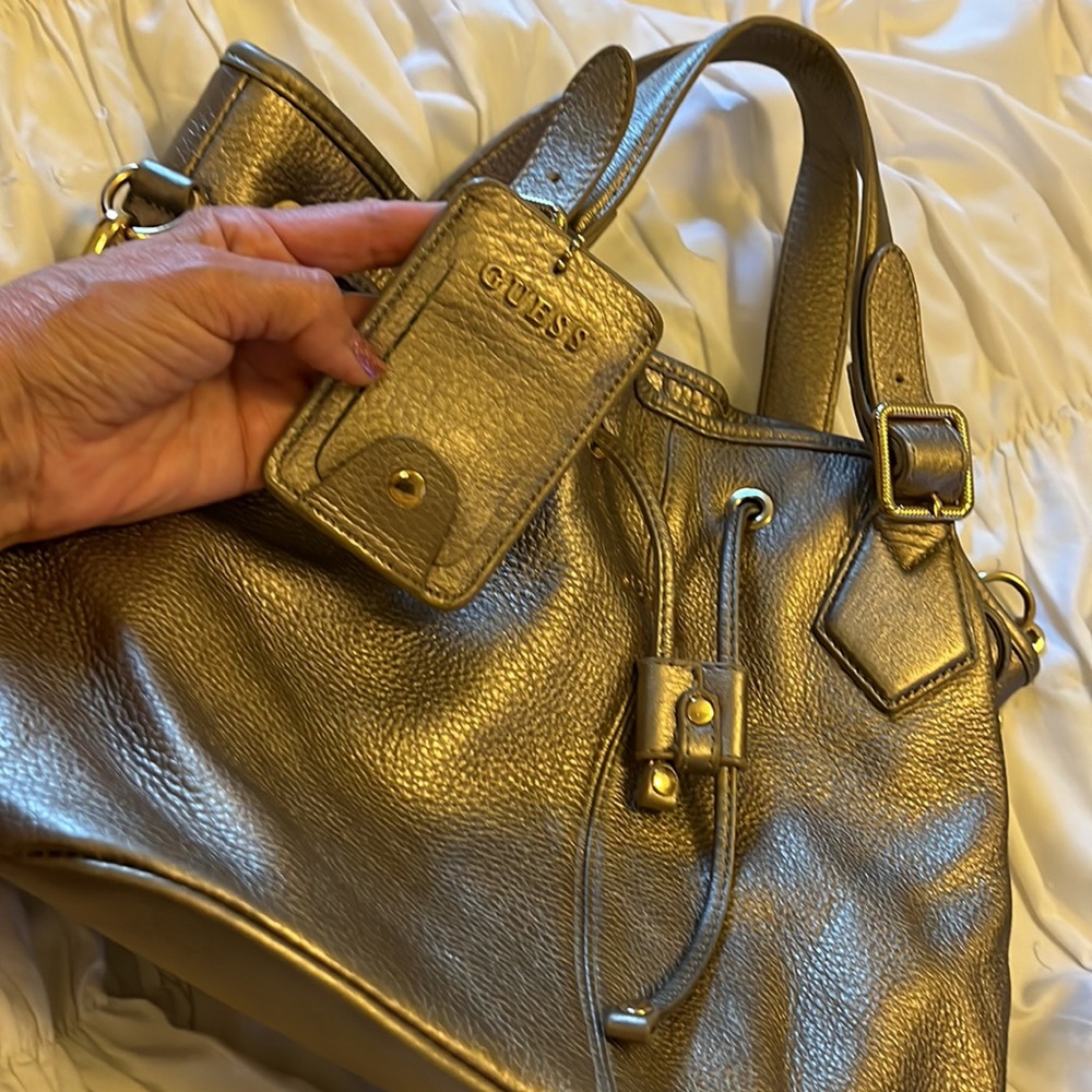GOLD GUESS BAG - Picture 2 of 7